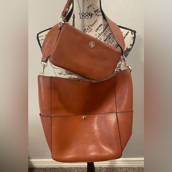 Adrienne Vittadini Handbags - Handbag & Wallet